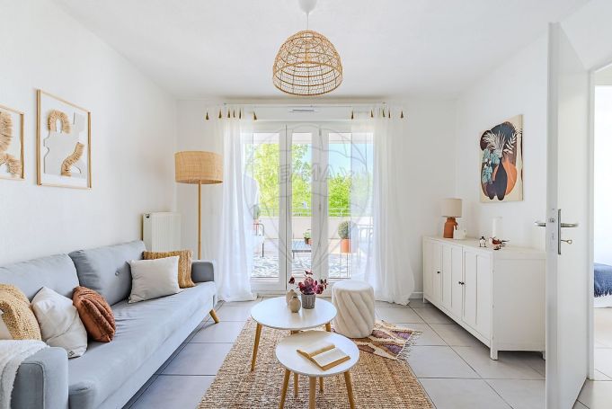 A louer APPARTEMENT T3 66 M2 TERRASSE  LORMONT