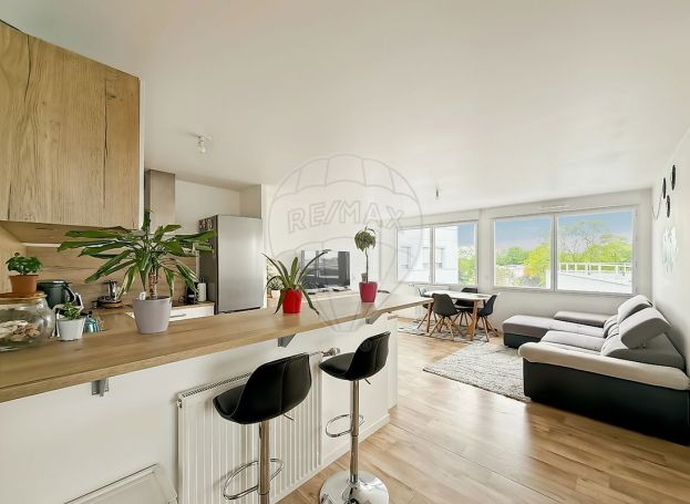 A louer APPARTEMENT T4 81 M2  NANTES