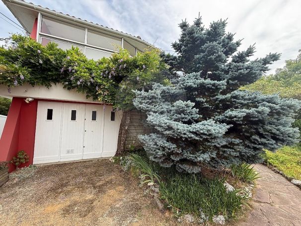 A louer MAISON  D'ARCHITECTE BORD DE MER SAINT PALAIS SUR MER