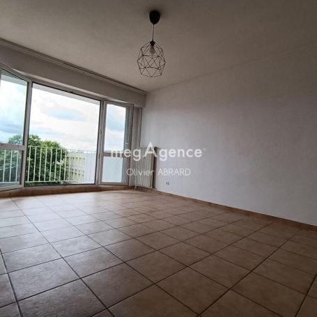 A louer APPARTEMENT T3 62 M2  NANTES