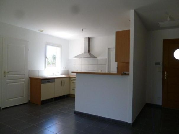 A louer MAISON  3 PIECES 75 M2  BEZIERS