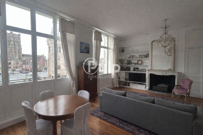 A louer APPARTEMENT  275 M2  BETHUNE