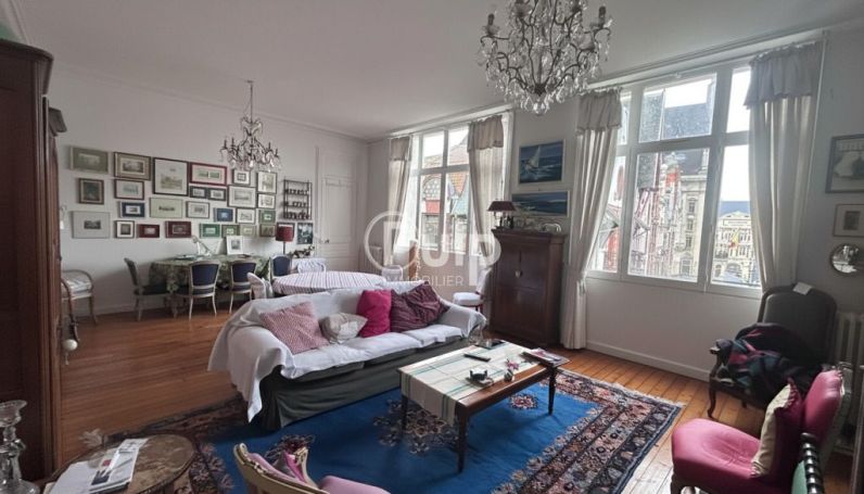 A louer APPARTEMENT  275 M2  BETHUNE