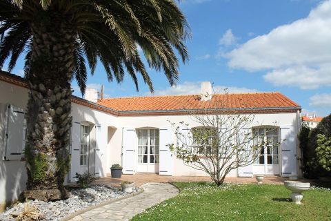 A vendre MAISON 4 PIECES 144 M2 BORD DE MER SAINT GILLES CROIX DE VIE