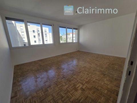 A louer APPARTEMENT T3 65 M2 BORD DE MER ROGNAC