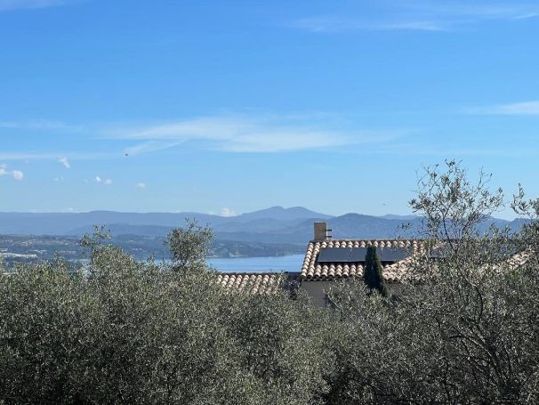 A vendre TERRAIN 617 M2 BORD DE MER LA CIOTAT