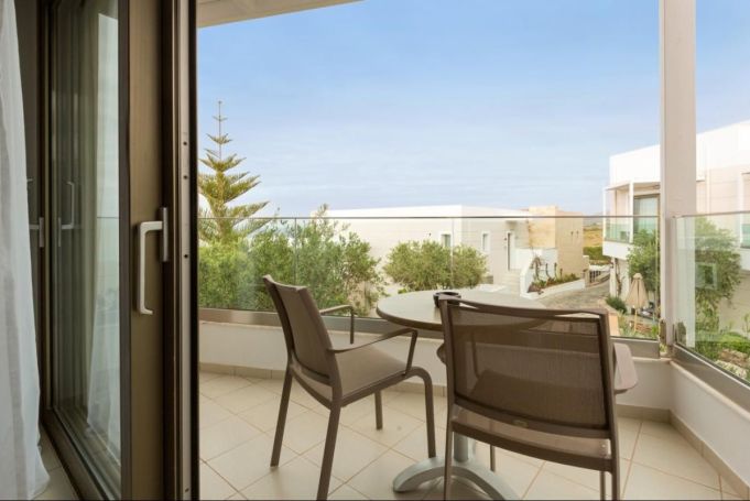 A louer APPARTEMENT T3 58 M2 TERRASSE BORD DE MER LATTES