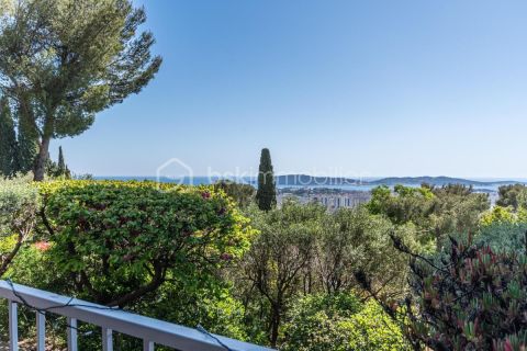 A louer MAISON  DE MAîTRE VUE MER TOULON