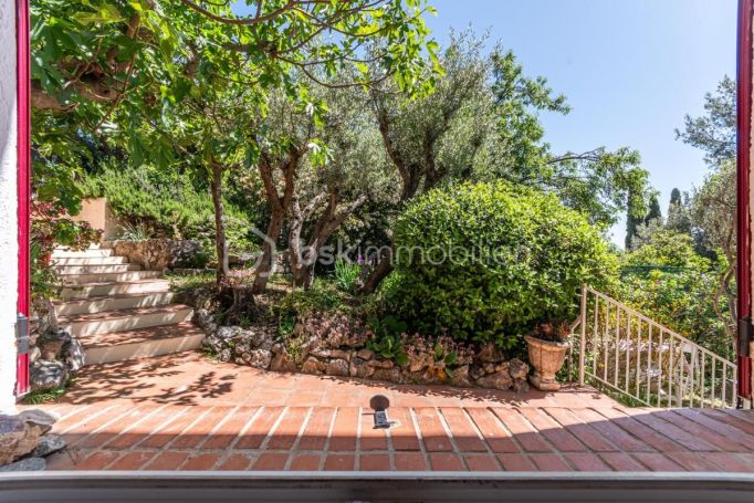 A vendre MAISON  DE MAîTRE VUE MER TOULON