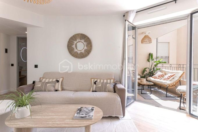 A louer APPARTEMENT NEUF T2 44 M2 TERRASSE BORD DE MER CANNES