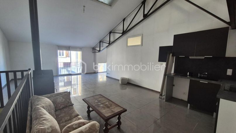 A louer APPARTEMENT T3 95 M2 TERRASSE  CERET