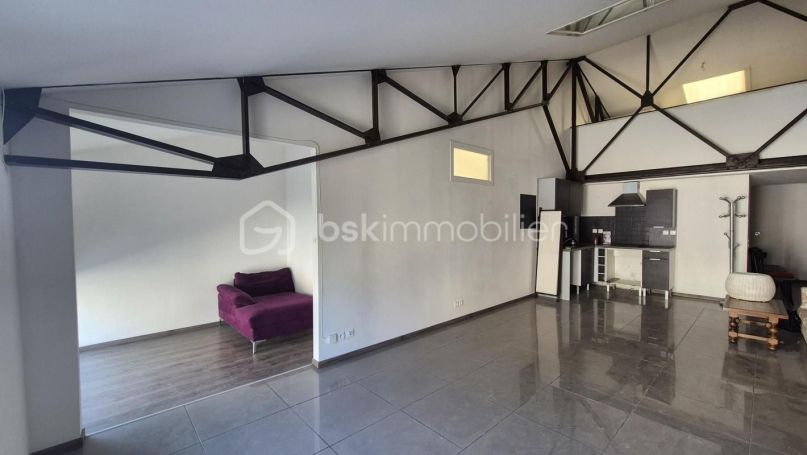 A louer APPARTEMENT T3 95 M2 TERRASSE  CERET