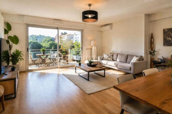 A louer APPARTEMENT T3 73 M2 TERRASSE BORD DE MER NICE