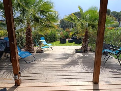 A louer MAISON CONTEMPORAINE BORD DE MER POMEROLS