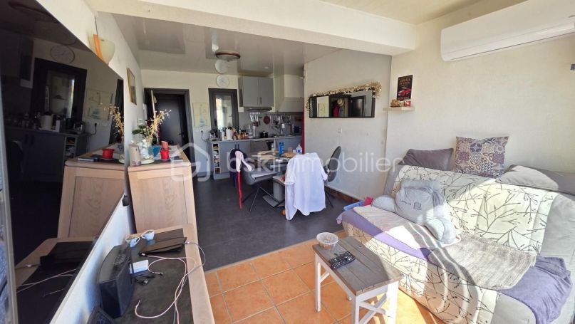 A louer APPARTEMENT T2 27 M2 TERRASSE BORD DE MER LEUCATE