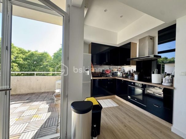 A louer APPARTEMENT T3 64 M2 BORD DE MER LATTES