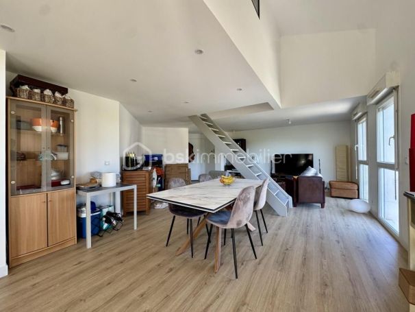 A louer APPARTEMENT T3 64 M2 BORD DE MER LATTES