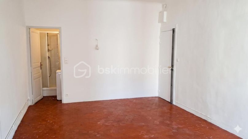 A louer STUDIO  28 M2  AIX EN PROVENCE