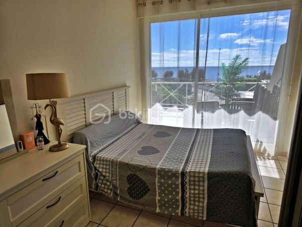 A louer APPARTEMENT DE PRESTIGE T4 95 M2 TERRASSE PIEDS DANS L'EAU CARRY LE ROUET