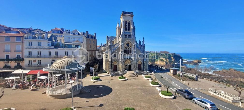 A louer APPARTEMENT T3 54 M2 BORD DE MER BIARRITZ