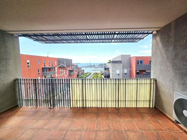 A louer APPARTEMENT T3 63 M2 BORD DE MER BALARUC LES BAINS
