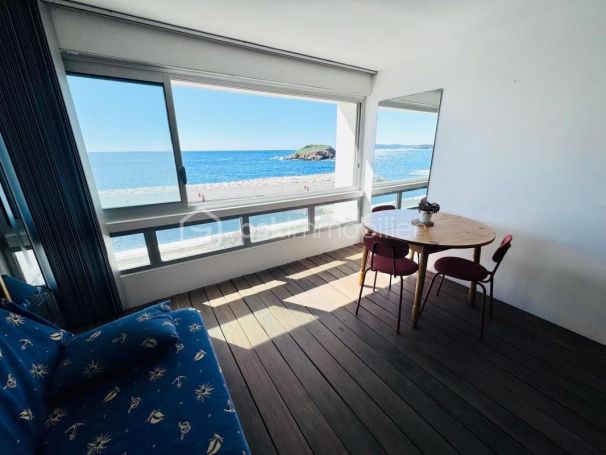A louer STUDIO DE PRESTIGE  41 M2 VUE MER BANDOL