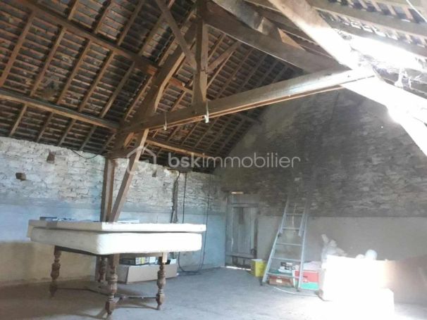 A louer LONGèRE  5 PIECES 120 M2  ROUGE