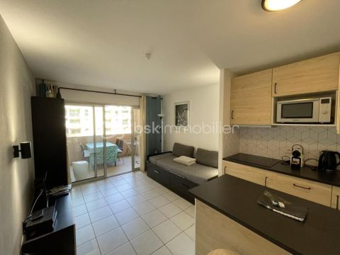 A louer APPARTEMENT T2 27 M2 TERRASSE BORD DE MER CANNES