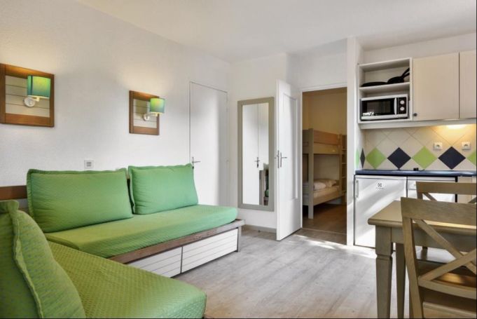 A louer APPARTEMENT T2 38 M2 TERRASSE BORD DE MER SAINT RAPHAEL