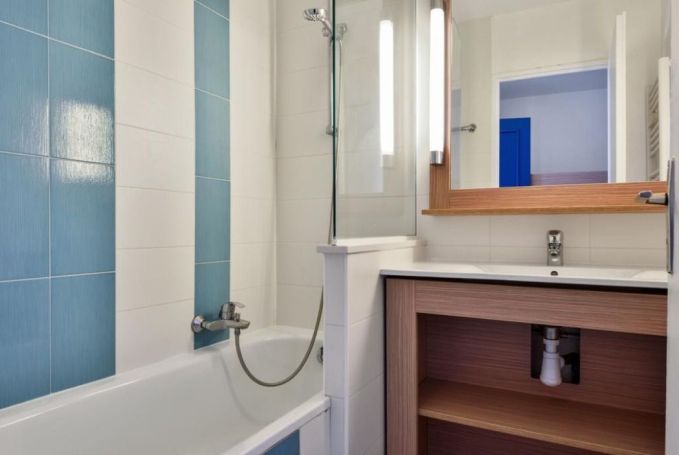 A louer APPARTEMENT T2 38 M2 TERRASSE BORD DE MER SAINT RAPHAEL