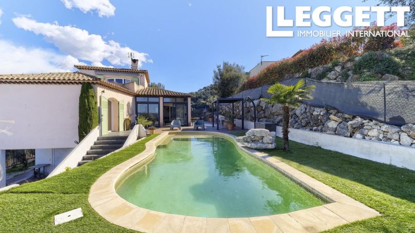 A louer MAISON  4 PIECES 150 M2 BORD DE MER NICE