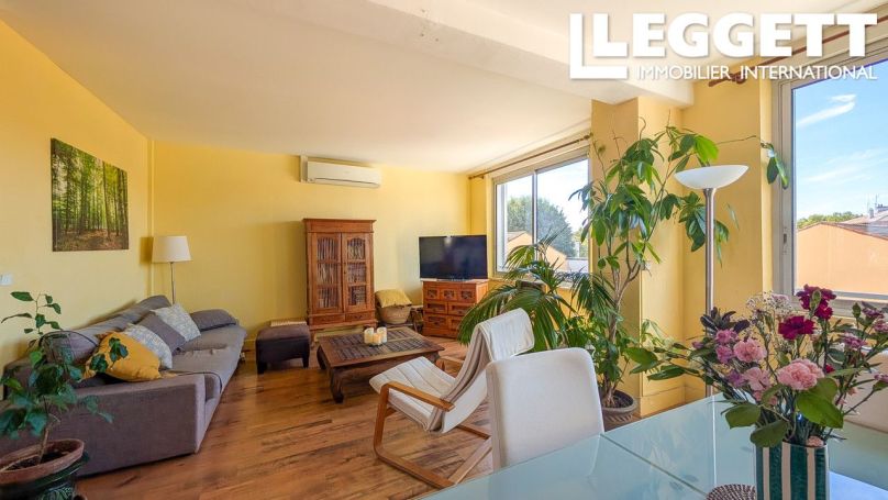 A louer APPARTEMENT T3 100 M2  CARCASSONNE