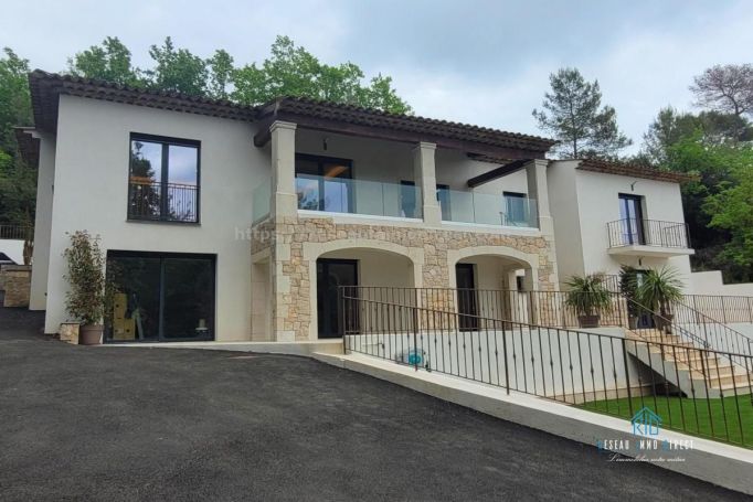 A vendre MAISON  10 PIECES 300 M2  ROQUEFORT LES PINS