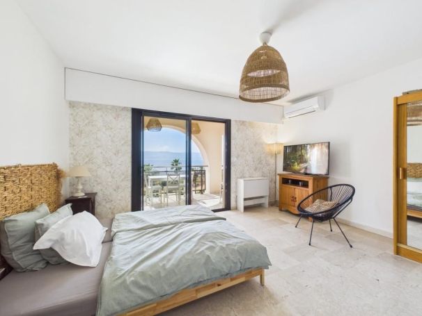 A louer STUDIO NEUF  28 M2 TERRASSE VUE MER AJACCIO