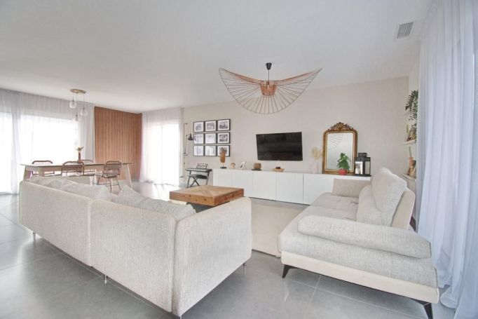 A louer MAISON  CONTEMPORAINE  LEZIGNAN LA CEBE