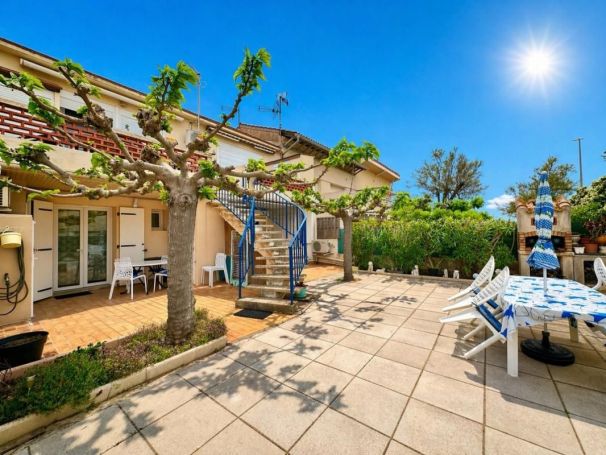 A louer APPARTEMENT T2 28 M2 TERRASSE BORD DE MER VALRAS PLAGE