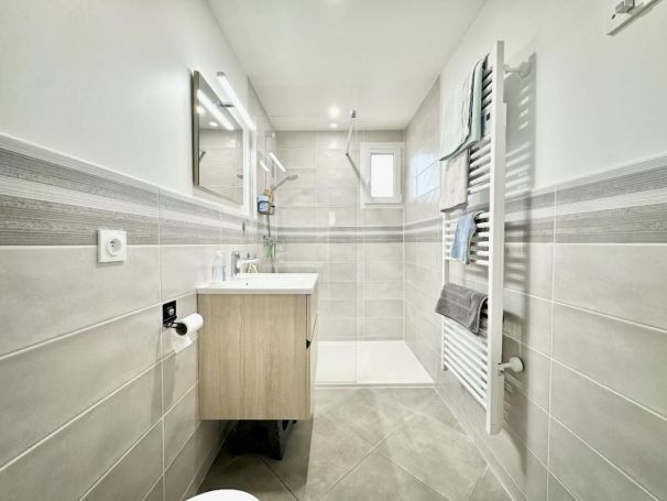 A louer APPARTEMENT T2 28 M2 TERRASSE BORD DE MER VALRAS PLAGE