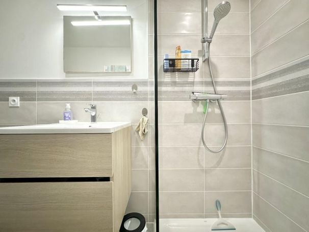 A louer APPARTEMENT T2 28 M2 TERRASSE BORD DE MER VALRAS PLAGE