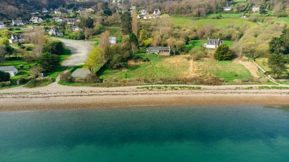Maison 8 pieces 198 m&sup2;  vue mer et acces direct plage PLOUBAZLANEC