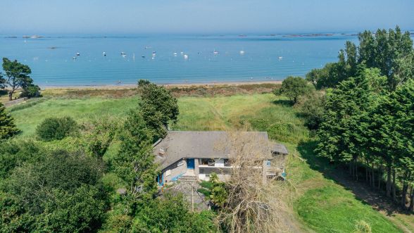 Maison 8 pieces 198 m&sup2;  vue mer et acces direct plage PLOUBAZLANEC