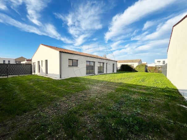 A louer MAISON  5 PIECES 140 M2  MEDIS
