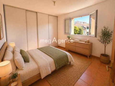 A louer APPARTEMENT T2 41 M2 BORD DE MER TOULON