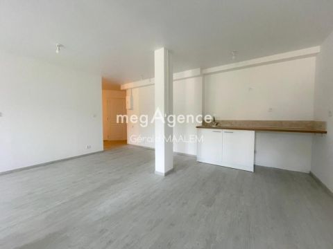 A louer APPARTEMENT T2 53 M2 BORD DE MER SAINT RAPHAEL