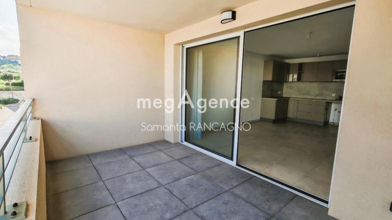 A louer APPARTEMENT T2 49 M2 TERRASSE BORD DE MER FREJUS