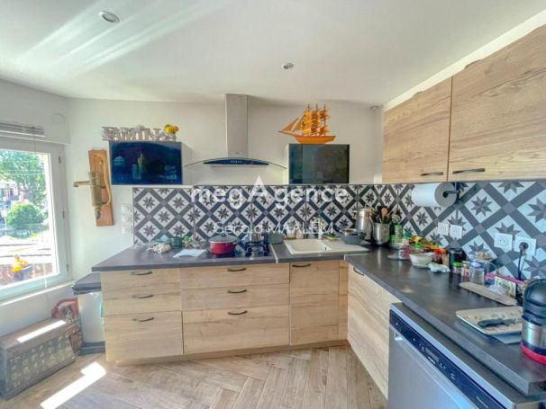 A louer APPARTEMENT T3 55 M2 BORD DE MER FREJUS