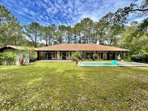 A vendre MAISON 7 PIECES 223 M2 BORD DE MER SEIGNOSSE