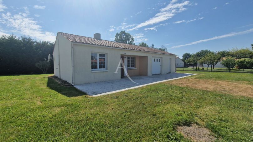 A vendre MAISON  5 PIECES 82 M2 BORD DE MER TALMONT SAINT HILAIRE