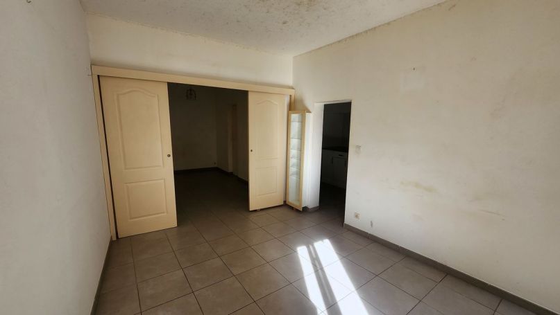 A louer APPARTEMENT T2 36 M2 BORD DE MER LA CIOTAT