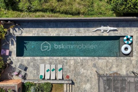 A louer MAISON  CONTEMPORAINE BORD DE MER LA SEYNE SUR MER