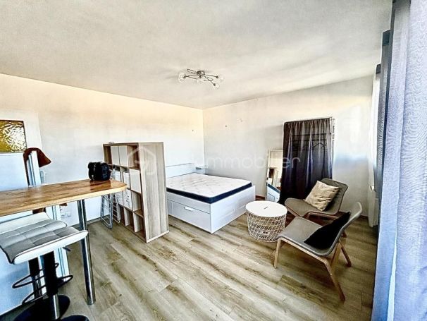 A louer STUDIO  27 M2 BORD DE MER SETE